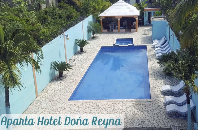 Aparthotel Dona Reyna La Caleta Pool